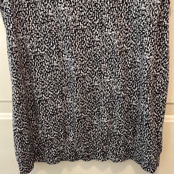 LOFT sleeveless top - Picture 8 of 10